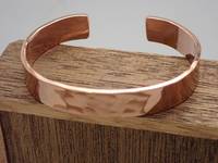Bracelet manchette classique antique en cuivre pur fait main, gravé sur mesure, en métal massif, large et épais, bijou de guérison pour hommes et femmes