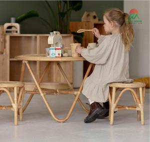 Ensemble table et tabourets en rotin Nhat Minh pour enfants, rond, rustique, mobilier d'extérieur durable, taille enfant - Product Image 6