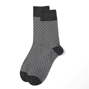 Calcetines de vestir formales al por mayor de alta calidad, de color liso, para hombre, diseño clásico, de algodón, para negocios, deportivos, para caballero. - Product Image 4