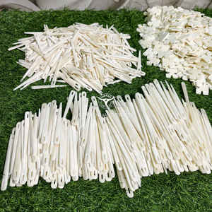 Aiguille à coudre artisanale élégante en os, outil de couture traditionnel, durable et écologique à prix abordable - Product Image 4