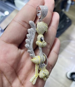 Colgante de Moissanita con Personaje de Dibujos Animados, Plata 925, Dos Tonos, con Incrustaciones de Circonitas, Encantadores Dijes con Temática de Dibujos Animados para Regalo de Cumpleaños, Joyería para Fiestas - Product Image 3