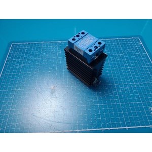 Contrôleur d'angle de phase CELDUC SO445420, relais à semi-conducteurs, utilisé comme pièce détachée d'équipement semi-conducteur ancien - Product Image 1