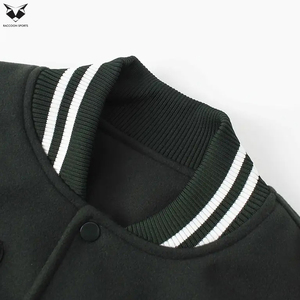 Chaqueta Varsity Casual Holgada con Letras Verdes y Blancas, Diseño de Oso Polar, para Primavera y Otoño, Estilo Universitario de Béisbol - Product Image 4
