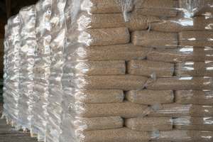 Granulés de bois, briquettes, combustible naturel pour poêles et chaudières - Product Image 4