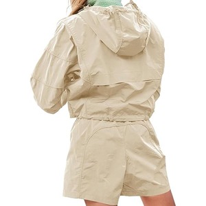 Ensemble court d'été personnalisé pour femme en nylon, coupe-vent uni à manches longues, survêtement en polyester 2 pièces - Product Image 2