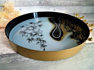 Bandeja redonda de metal para servir, de resina, dorada, negra, blanca, con motivo floral - Product Image 2