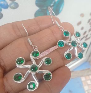 ต่างหูเงินเยอรมันทรงหยดน้ำสุดเก๋จาก Chakra ประดับอัญมณีหลากชนิด ดีไซน์สวยงาม เครื่องประดับสำหรับผู้หญิง - Product Image 2