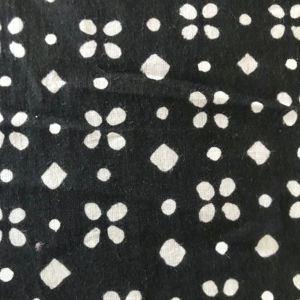 Tissu en coton pur imprimé à la main, motif géométrique noir et blanc, textile artisanal indien en gros - Product Image 2