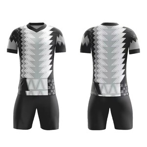 Uniforme de Fútbol Sublimado Personalizado y Transpirable, Nuevo Uniforme de Entrenamiento de Fútbol Personalizado, Camiseta de Fútbol de Manga Corta Estampada 2026 - Product Image 3