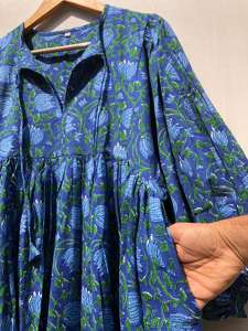 Vestido Maxi Largo de Algodón Vintage Casual con Cuello en V y Manga Larga, Diseño Exclusivo para Dormir o Usar a Diario - Product Image 3