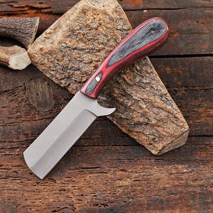 Cuchillo de vaquero forjado a mano de acero al carbono, cuchilla fija de espiga completa OEM personalizada, mango de madera Pakka con funda de cuero - Product Image 3