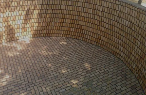 Revestimiento de baldosas resistentes a ácidos para plantas siderúrgicas, pisos industriales, tanques de productos químicos, drenajes, recipientes de reacción y unidades de decapado - Product Image 2