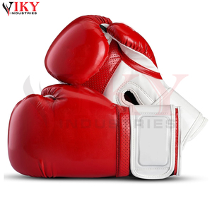 Gants de boxe en cuir artificiel bicolores rouge et blanc, ajustement ergonomique avec paume perforée respirante et sangle de poignet sécurisée - Product Image 2