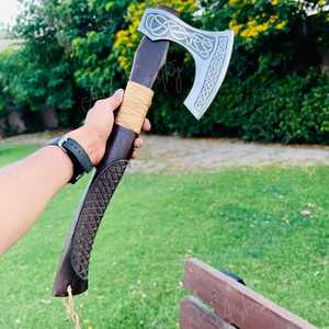 Hache viking artisanale personnalisée, fourreau en cuir de haute qualité, manche en bois de frêne, lame en acier inoxydable, service OEM - Product Image 4