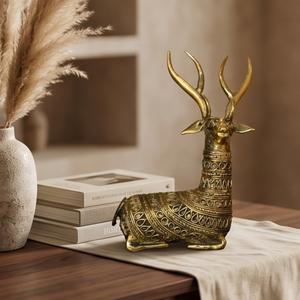 Figurine de cerf assis en laiton Dhokra, sculpture artisanale de faune pour étagères, tables, présentoirs de collection, décoration intérieure, sculpture animale - Product Image 4