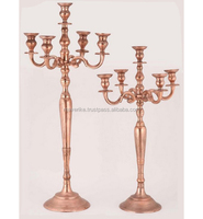 Hochwertiges weißes Aluminium Hohe Kandelaber Fünf-Arme Tisch boden Herzstück für Home Wedding Decoration Kerzenhalter