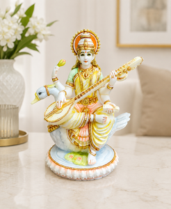 Nirmala Handicrafts - Estatua de la Diosa Saraswati Hecha a Mano con Resina y Polvo de Mármol, con Veena y Cisne, en Blanco y Dorado, Ídolo de la Deidad Hindú para el Hogar o Mandir - Product Image 3