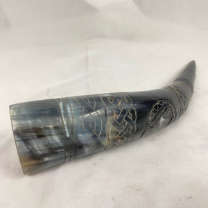 Verre artisanal en corne de buffle pour présentation, fabriqué à la main, en corne de buffle naturelle, pour boisson écologique, prix bas en promotion - Product Image 1