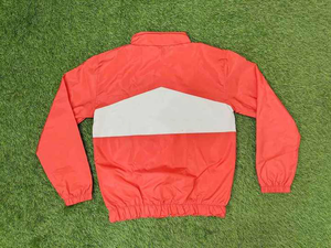 ชุดวอร์มไนลอนแบบแยกสี ปรับแต่งโลโก้ของคุณเอง ชุดออกกำลังกายลำลอง ยูนิเซ็กซ์ เสื้อแจ็คเก็ตซิปแบบสองชิ้น กางเกงขาสั้น ชุดกันลม - Product Image 4