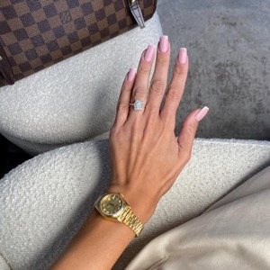 แหวนหมั้นเพชรทรงรัศมี 4.50 กะรัต เพชรเลี้ยงในห้องปฏิบัติการ ประดับเพชรสามเม็ด _ เพชรทรงทริลเลียนด้านข้าง _ ทองคำขาว 18k _ รับรองโดย IGI - Product Image 1