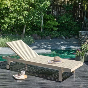 Chaise longue d'extérieur moderne et élégante en aluminium, réglable, imperméable et résistante aux UV, pour piscine et jardin - Product Image 6