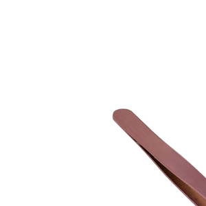 Pinzas profesionales para cejas de último diseño con agarre perfecto, hechas con acero inoxidable de alta calidad. - Product Image 5