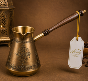 Cafetera Turca de Cobre Cezve de Alabanza Enterprises con Diseño Floral Grabado y Asa de Madera - Product Image 4