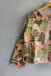 Blusa Rosa Acolchada de Manga Larga con Estampado Tropical y Ribete a Rayas, Corte Holgado, Estilo Retro, para Mujer, Primavera/Otoño, Ideal para Regalo - Product Image 4