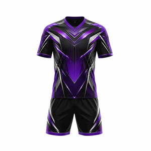 Ensemble d'uniformes de football personnalisés pour équipes – Maillot et short sublimés de qualité supérieure avec noms, numéros et marque de club personnalisés - Product Image 1