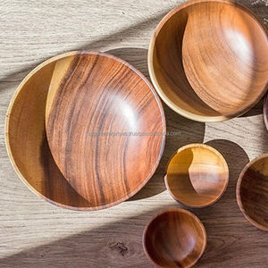 Elegante tazón de madera hecho a mano para decoración de cocina contemporánea, ideal para servir ensaladas y aperitivos. - Product Image 1