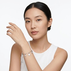 Bracelet chaîne à breloques étoiles à 4 couches plaqué rhodium avec strass en cristal, certifié sécurité européen, cadeau de bijoux mignon pour femme - Product Image 2