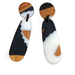 Boucles d'oreilles tendance en bois et résine, faites à la main en Inde, idéales pour les mariages et les fêtes, pour femmes - Product Image 3