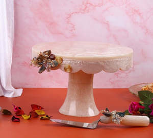 Support à gâteau d'anniversaire en résine fait main, écologique, poli, de forme ronde, multicolore, lavage à la main uniquement - Product Image 1