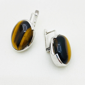 Boucles d'oreilles en argent sterling finition élégante avec cabochon œil de tigre et perles pour une élégance quotidienne raffinée - Product Image 6