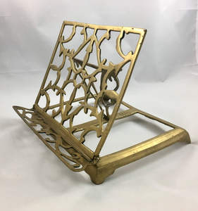 Porta Recetas de Metal Pulido para Interiores de Cocina Clásicos y Exhibición Diaria de Recetas Práctica, Funcional y Confiable - Product Image 3