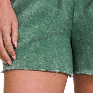 Produit le plus vendu en gros : Shorts d'été taille haute délavés à l'acide multicolores pour femmes - Product Image 2