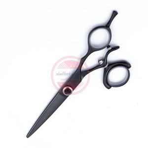 กรรไกรตัดผมสแตนเลสคุณภาพสูง ด้ามจับแบบหมุนได้ ใบมีดคมกริบ - Product Image 2