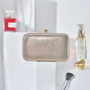 กระเป๋าคลัทช์ปักลายดีไซน์เนอร์ ราคาถูก สวยหรู สำหรับสุภาพสตรี ใช้ในงานแต่งงาน งานปาร์ตี้ และงานกลางคืน - Product Image 2