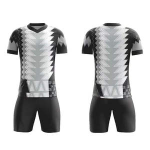 Uniforme de football respirant sublimé personnalisé, nouveaux uniformes d'entraînement de football personnalisés, maillot de football à manches courtes imprimé - Product Image 5