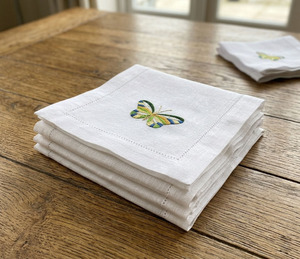 Servilletas de Cóctel Bordadas Personalizadas al por Mayor con Diseño de Mariposa, 6*9 Pulgadas, Duraderas, Reutilizables, con Dobladillo, de Lino, para Bebidas, Hogar y Bar - Product Image 4
