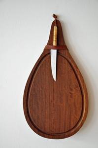 Planche à découper rectangulaire multifonction en bois de chêne avec support à couteaux, durable, compatible lave-vaisselle, épaisseur 1,5 cm - Product Image 1
