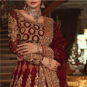 Impresionante Vestido de Novia Moderno Indio Pakistaní Lehenga Choli con Patrón de Cuentas de Cristal y Pedrería - Product Image 4