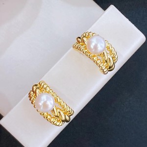 Pendientes de Moda Retro de Nicho, Perlas Naturales de Agua Dulce de Zhuji, Hechos a Mano para un Estilo Único - Product Image 5