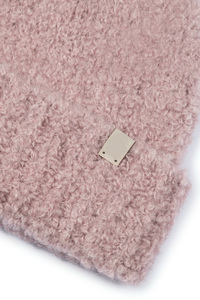 หมวกบีนนี่ถักลายพรางปักโลโก้ตามสั่งขายส่ง คุณภาพสูง ขนเฟอร์เทียมสำหรับฤดูหนาว พร้อมพู่ห้อย  แบบ unisex - Product Image 6