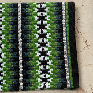 Couverture de selle de cheval western |   Tapis de selle Navajo en mélange de laine |   Design sud-ouest vert et noir |   Équipement équestre OEM personnalisé - Product Image 4