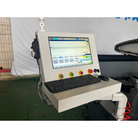 Fraiseuse CNC pour portes et fenêtres en alliage d'aluminium Equipement de perçage et de fraisage CNC pour le traitement