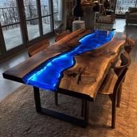 Mesa de Comedor Rectangular Azul de Resina Epoxi con Borde Natural, Diseño Moderno, Duradero y Ecológico
