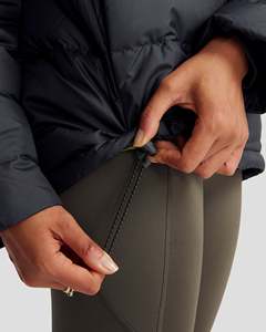 Wholesale <b>Women</b>’s <b>Puffer</b> <b>Jacket</b> Custom Casual Outdoor Wear Windproof Zipper Closure Side Pockets <b>Women's</b> Premium Coat For Winter - Product Image 4