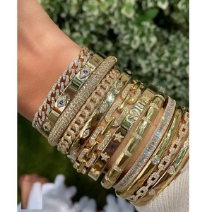 Pulseras Cuadradas de Oro Amarillo de 10k con Diamantes de Moissanita de Alta Demanda para Unisex, Pulseras de Moissanita Estilo Hip Hop de la India - Product Image 1