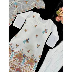 Conjunto de Top, Pantalones y Dupatta de Fiesta para Mujer de Diseñador - Product Image 5